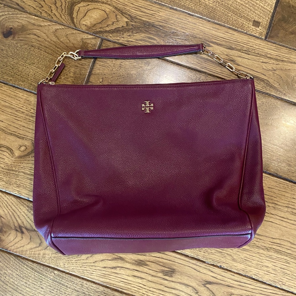 Tory Burch Carson Hobo Bag.